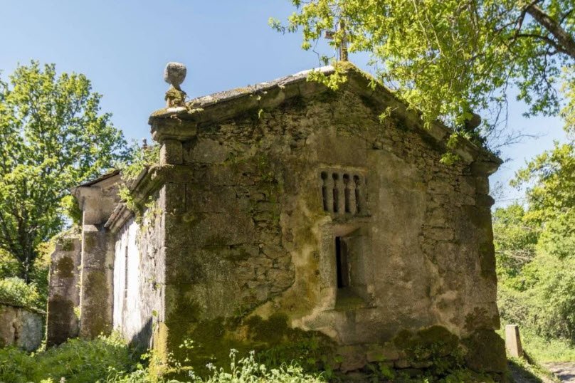 Torre de Fornelos en Crecente, Spain